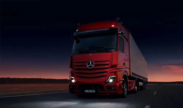 Banniere Mercedes-benz Actros L