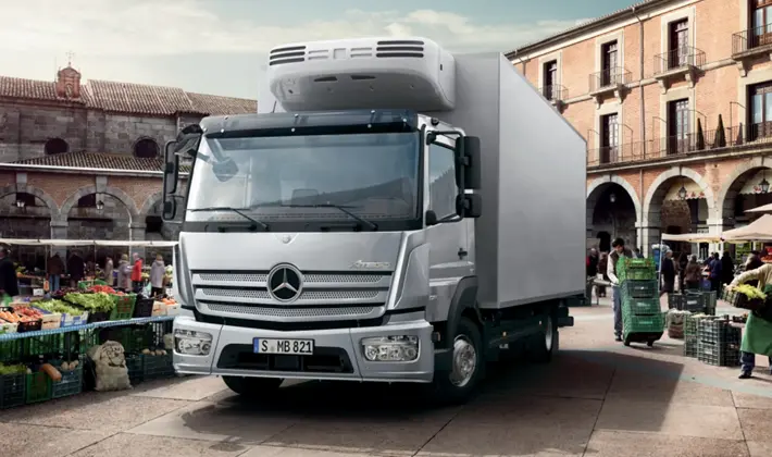 Banniere Mercedes-Benz Atego