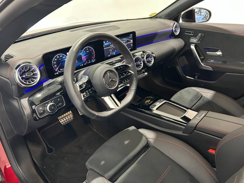 Image MERCEDES-BENZ CLA Shooting Brake 200 d 150ch AMG Line 8G-DCT