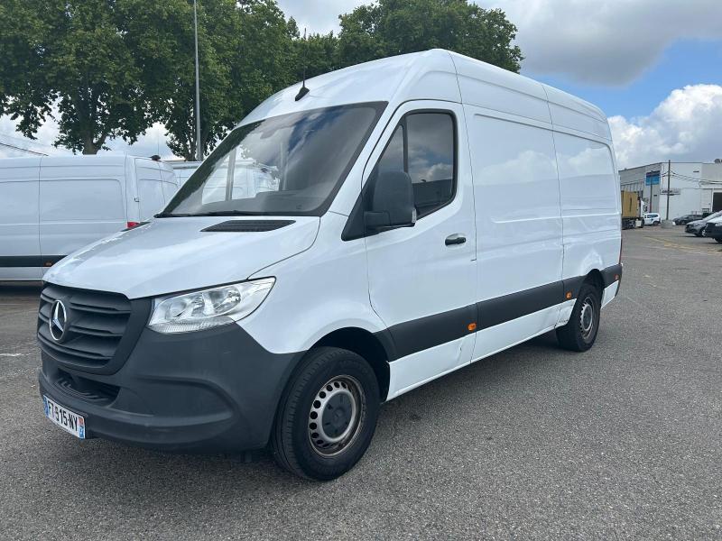 Photo MERCEDES-BENZ Sprinter Fg 314 CDI 37 3T5 First Propulsion Lourd